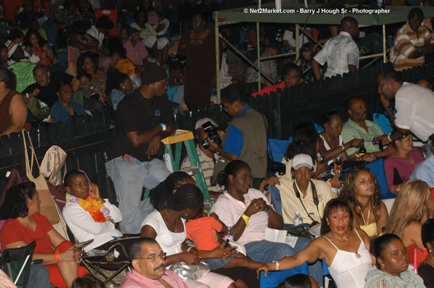 Audience & Venue - Air Jamaica Jazz & Blues Festival 2007 - The Art of Music - Thursday, January 26th - 10th Anniversary - The Aqueduct on Rose Hall - Air Jamaica Jazz & Blues Festival 2007 - The Art of Music - Tuesday, January 23 - Saturday, January 27, 2007, The Aqueduct on Rose Hall, Montego Bay, Jamaica - Negril Travel Guide, Negril Jamaica WI - http://www.negriltravelguide.com - info@negriltravelguide.com...!