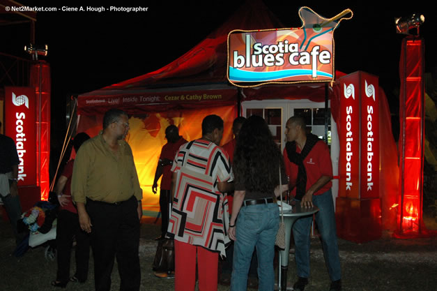 Audience & Venue - Air Jamaica Jazz & Blues Festival 2007 - The Art of Music - Thursday, January 26th - 10th Anniversary - The Aqueduct on Rose Hall - Air Jamaica Jazz & Blues Festival 2007 - The Art of Music - Tuesday, January 23 - Saturday, January 27, 2007, The Aqueduct on Rose Hall, Montego Bay, Jamaica - Negril Travel Guide, Negril Jamaica WI - http://www.negriltravelguide.com - info@negriltravelguide.com...!