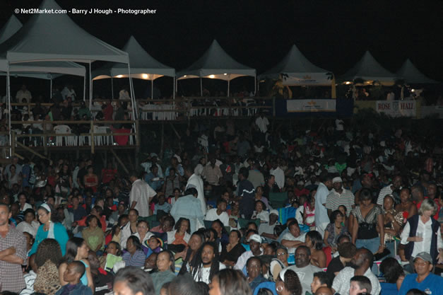 Audience & Venue - Air Jamaica Jazz & Blues Festival 2007 - The Art of Music - Thursday, January 26th - 10th Anniversary - The Aqueduct on Rose Hall - Air Jamaica Jazz & Blues Festival 2007 - The Art of Music - Tuesday, January 23 - Saturday, January 27, 2007, The Aqueduct on Rose Hall, Montego Bay, Jamaica - Negril Travel Guide, Negril Jamaica WI - http://www.negriltravelguide.com - info@negriltravelguide.com...!