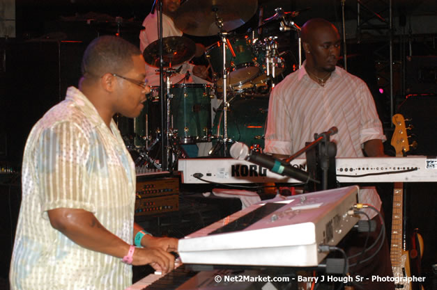 Pieces of a Dream - Air Jamaica Jazz & Blues Festival 2007 - The Art of Music -  Thursday, January 25th - 10th Anniversary - Air Jamaica Jazz & Blues Festival 2007 - The Art of Music - Tuesday, January 23 - Saturday, January 27, 2007, The Aqueduct on Rose Hall, Montego Bay, Jamaica - Negril Travel Guide, Negril Jamaica WI - http://www.negriltravelguide.com - info@negriltravelguide.com...!