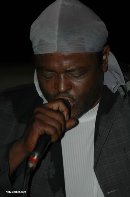 Live in Concert - Sugar Minott - Bobby Dread - Swallow - backed by the Indika Band - Boubon Beach Restaurant, Beach Bar & Oceanfront Accommodations - Negril Travel Guide, Negril Jamaica WI - http://www.negriltravelguide.com - info@negriltravelguide.com...!