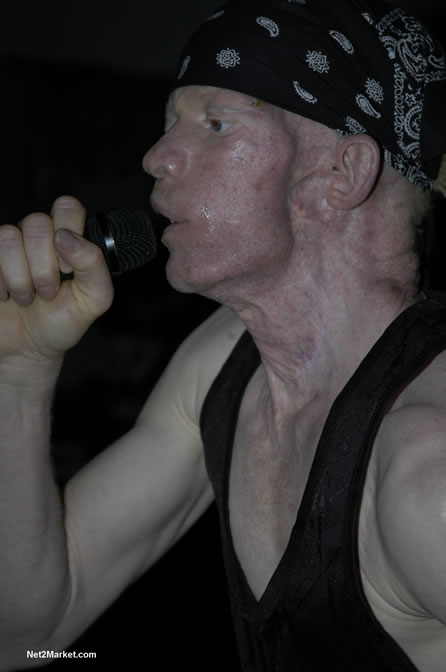 Live in Concert - Yellowman - Peter Metro - Bobby Dread - Swallow - backed by the Indika Band - Boubon Beach Restaurant, Beach Bar & Oceanfront Accommodations - Negril Travel Guide, Negril Jamaica WI - http://www.negriltravelguide.com - info@negriltravelguide.com...!