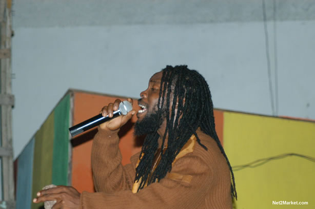 Reggae Superstar - Bush Man @ Bourbon Beach with Boddy Dread & Singing Honour - Presented by Our Music Promotions - Omar & Ama-Donna - Saturday, May 14, 2005 - Negril Travel Guide, Negril Jamaica WI - http://www.negriltravelguide.com - info@negriltravelguide.com...!