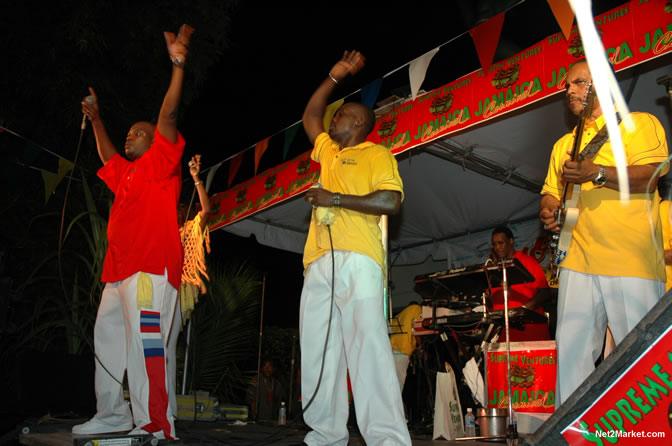 Supreme Ventures Jamaica Presents: The Legendary Bryon Lee & The Dragonaires @ The Jungle, Norman Manley Boulevard, Negril, Jamaica -  Featuring: Roger G - Sweet Voice, Oscar B - Mr. Dynamite, Jumo - Winer Bwoy, Ashley - Miss Energy, Guest Selector - DJ Sunshine, and MC Jerry D - Negril Travel Guide, Negril Jamaica WI - http://www.negriltravelguide.com - info@negriltravelguide.com...!