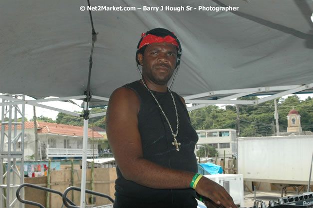 Cross De Harbour @ Lucea Car Park presented by Linkz Entertainment in association with Lucea Chamber of Commerce - Featuring Freddy Mc Gregor, Iley Dread, Mr. Vegas, Lt. Elmo, Champagne, Merital, CC, Brillant, TQ, Mad Dog, Chumps - Lucea, Hanover, Jamaica - Negril Travel Guide.com, Negril Jamaica WI - http://www.negriltravelguide.com - info@negriltravelguide.com...!