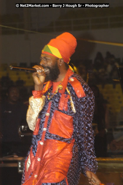 Capleton - Cure Fest 2007 - Longing For Concert at Trelawny Multi Purpose Stadium, Trelawny, Jamaica - Sunday, October 14, 2007 - Cure Fest 2007 October 12th-14th, 2007 Presented by Danger Promotions, Iyah Cure Promotions, and Brass Gate Promotions - Alison Young, Publicist - Photographs by Net2Market.com - Barry J. Hough Sr, Photographer - Negril Travel Guide, Negril Jamaica WI - http://www.negriltravelguide.com - info@negriltravelguide.com...!