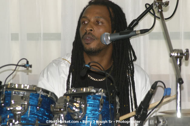 Live Wyya - Reflections - Cure Fest 2007 - All White Birth-Night Party - Hosted by Jah Cure - Starfish Trelawny Hotel - Trelawny, Jamaica - Friday, October 12, 2007 - Cure Fest 2007 October 12th-14th, 2007 Presented by Danger Promotions, Iyah Cure Promotions, and Brass Gate Promotions - Alison Young, Publicist - Photographs by Net2Market.com - Barry J. Hough Sr, Photographer - Negril Travel Guide, Negril Jamaica WI - http://www.negriltravelguide.com - info@negriltravelguide.com...!