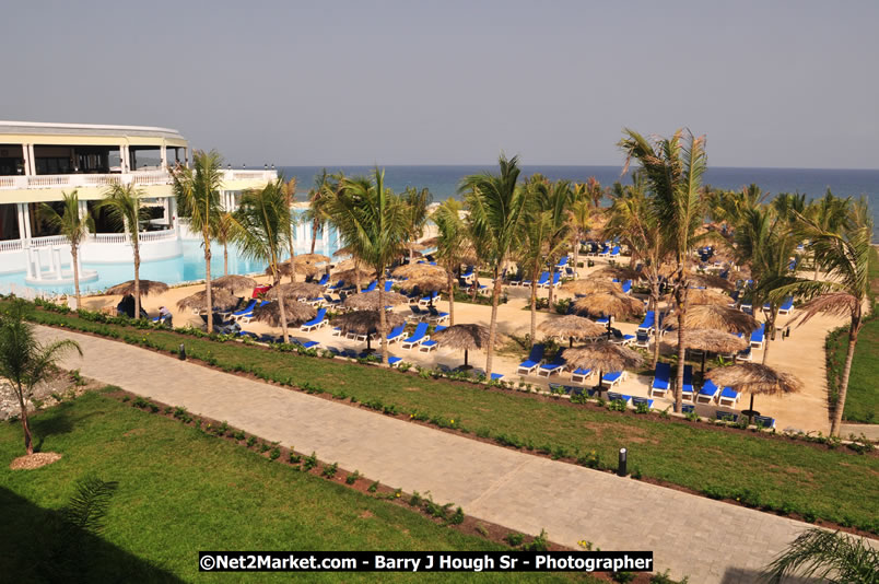 Grand Palladium Resort & Spa [Fiesta] - Host of Hanover Homecoming Foundations Celebrations - Hanover Homecoming Foundation LTD Jamaica - Wherever you roam ... Hanover bids you ... come HOME - Sunday, August 3 to Saturday, August 9, 2008 - Hanover Jamaica - Photographs by Net2Market.com - Barry J. Hough Sr. Photojournalist/Photograper - Photographs taken with a Nikon D300 - Negril Travel Guide, Negril Jamaica WI - http://www.negriltravelguide.com - info@negriltravelguide.com...!