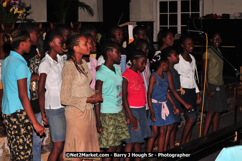 Lucea United Church - Unitied Church in Jamaica and Cayman Islands - Worship Service & Celebration of the Sacrament of Holy Communion - Special Guests: Hanover Homecoming Foundation & His excellency The Most Honourable Professor Sir Kenneth Hall Governor General of Jamaica - Sunday, August 3, 2008 - Hanover Homecoming Foundation LTD Jamaica - Wherever you roam ... Hanover bids you ... come HOME - Sunday, August 3 to Saturday, August 9, 2008 - Hanover Jamaica - Photographs by Net2Market.com - Barry J. Hough Sr. Photojournalist/Photograper - Photographs taken with a Nikon D300 - Negril Travel Guide, Negril Jamaica WI - http://www.negriltravelguide.com - info@negriltravelguide.com...!