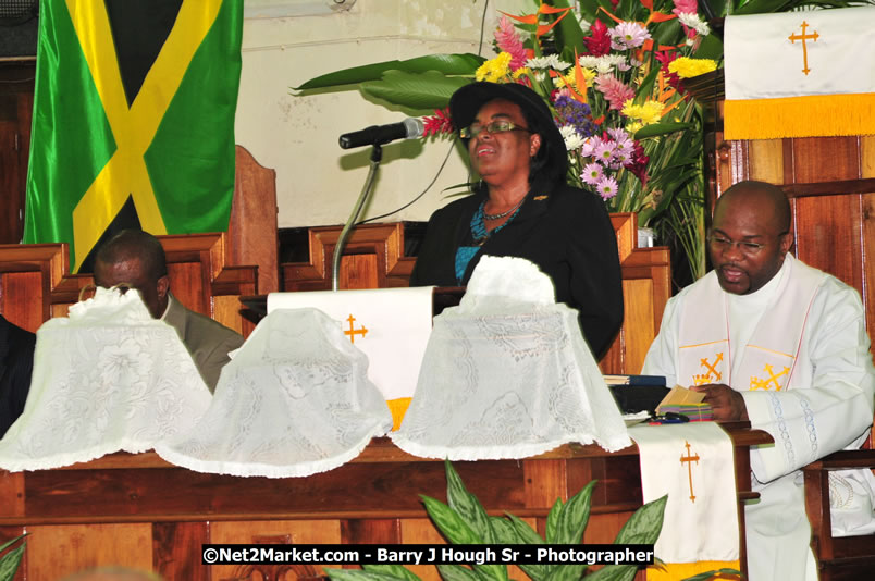 Lucea United Church - Unitied Church in Jamaica and Cayman Islands - Worship Service & Celebration of the Sacrament of Holy Communion - Special Guests: Hanover Homecoming Foundation & His excellency The Most Honourable Professor Sir Kenneth Hall Governor General of Jamaica - Sunday, August 3, 2008 - Hanover Homecoming Foundation LTD Jamaica - Wherever you roam ... Hanover bids you ... come HOME - Sunday, August 3 to Saturday, August 9, 2008 - Hanover Jamaica - Photographs by Net2Market.com - Barry J. Hough Sr. Photojournalist/Photograper - Photographs taken with a Nikon D300 - Negril Travel Guide, Negril Jamaica WI - http://www.negriltravelguide.com - info@negriltravelguide.com...!