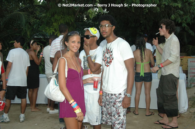 Hybrid Go Ultra - Independence Negril 2K7 - A Barefoot Beach Party @ The Hybrid Beach Cove aka Half Moon Beach Club, Sunday, August 5, 2007, Half Moon Beach, Hanover Parish, Jamaica - Negril Travel Guide.com, Negril Jamaica WI - http://www.negriltravelguide.com - info@negriltravelguide.com...!