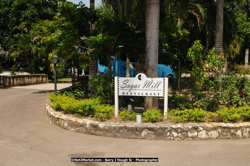 Half Moon - IAGTO SuperFam Golf - Wednesday, June 25, 2008 - Jamaica Welcome IAGTO SuperFam - Sponsored by the Jamaica Tourist Board, Half Moon, Rose Hall Resort & Country Club/Cinnamon Hill Golf Course, The Rose Hall Golf Association, Scandal Resort Golf Club, The Tryall Club, The Ritz-Carlton Golf & Spa Resort/White Witch, Jamaica Tours Ltd, Air Jamaica - June 24 - July 1, 2008 - If golf is your passion, Welcome to the Promised Land - Negril Travel Guide, Negril Jamaica WI - http://www.negriltravelguide.com - info@negriltravelguide.com...!