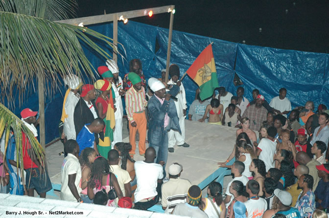 "BUJU BANTON & Friends" @ Jamaica Tamboo - Anthony 'B', Delly Ranks, Pickney, Jessie Gender, Music by Fire Links & Love People - Presented by Jamaica Tamboo in Association with Heineken - Saturday, March 26, 2005 - Negril Travel Guide, Negril Jamaica WI - http://www.negriltravelguide.com - info@negriltravelguide.com...!