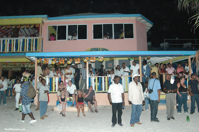 History Clash - Stone Love VS David Roddigan [Out of London] - June 5, 2005 - Presented by Jamaica Tamboo in association with Guinness - Negril Spot - Negril Travel Guide, Negril Jamaica WI - http://www.negriltravelguide.com - info@negriltravelguide.com...!