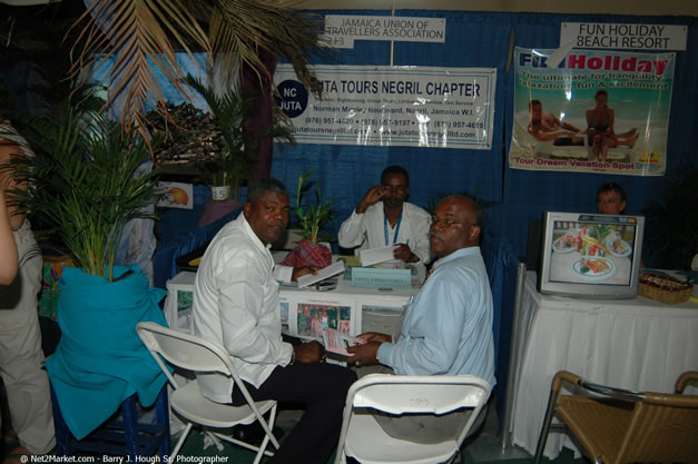 JAPEX 2006 Exibition @ Home Solutions, Negril - Tuesday, April 25, 2006 - Negril - JAPEX 2006 Negril Photos - Negril Travel Guide, Negril Jamaica WI - http://www.negriltravelguide.com - info@negriltravelguide.com...!