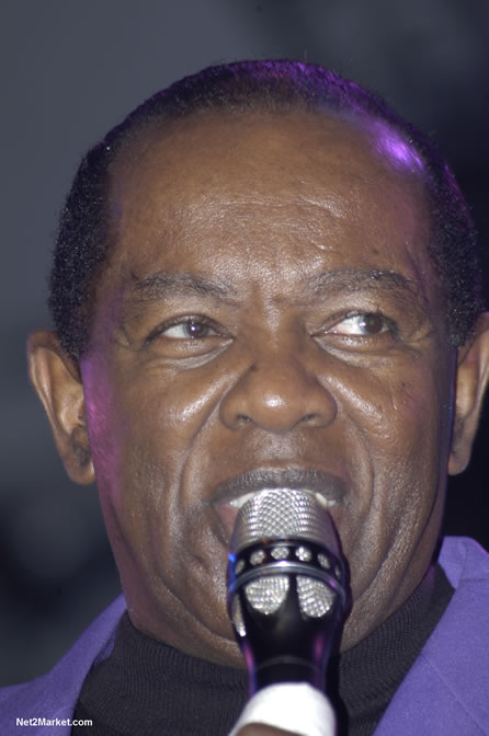 Lou Rawls - Air Jamaica Jazz & Blues 2005 - The Art Of Music - Cinnamon Hill Golf Course, Rose Hall, Montego Bay - Negril Travel Guide, Negril Jamaica WI - http://www.negriltravelguide.com - info@negriltravelguide.com...!