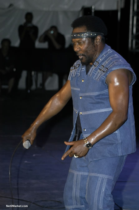 Toots & The Maytals - Air Jamaica Jazz & Blues 2005 - The Art Of Music - Cinnamon Hill Golf Course, Rose Hall, Montego Bay - Negril Travel Guide, Negril Jamaica WI - http://www.negriltravelguide.com - info@negriltravelguide.com...!