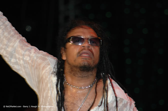 Maxi Priest - Air Jamaica Jazz & Blues Festival 2006 - The Art of Music - Cinnamon Hill Golf Club - Rosehall Resort & Country Club, Montego Bay, Jamaica W.I. - Thursday, Saturday 28, 2006 - Negril Travel Guide, Negril Jamaica WI - http://www.negriltravelguide.com - info@negriltravelguide.com...!