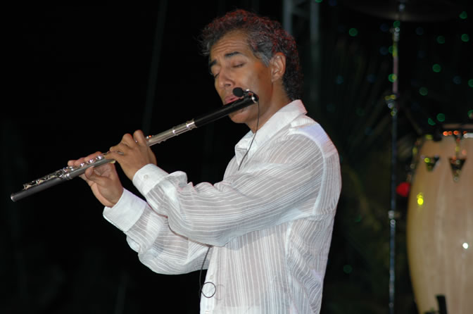 Nestor Torres - Air Jamaica Jazz & Blues Festival 2006 - The Art of Music - Cinnamon Hill Golf Club - Rosehall Resort & Country Club, Montego Bay, Jamaica W.I. - Thursday, January 26, 2006 - Negril Travel Guide, Negril Jamaica WI - http://www.negriltravelguide.com - info@negriltravelguide.com...!