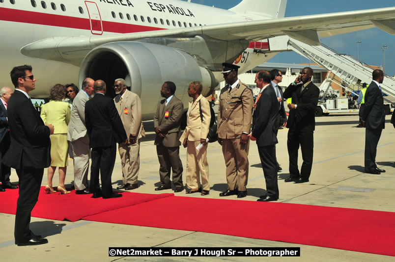 The Unveiling Of The Commemorative Plaque By The Honourable Prime Minister, Orette Bruce Golding, MP, And Their Majesties, King Juan Carlos I And Queen Sofia Of Spain - On Wednesday, February 18, 2009, Marking The Completion Of The Expansion Of Sangster International Airport, Venue at Sangster International Airport, Montego Bay, St James, Jamaica - Wednesday, February 18, 2009 - Photographs by Net2Market.com - Barry J. Hough Sr, Photographer/Photojournalist - Negril Travel Guide, Negril Jamaica WI - http://www.negriltravelguide.com - info@negriltravelguide.com...!