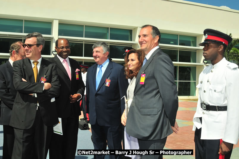 The Unveiling Of The Commemorative Plaque By The Honourable Prime Minister, Orette Bruce Golding, MP, And Their Majesties, King Juan Carlos I And Queen Sofia Of Spain - On Wednesday, February 18, 2009, Marking The Completion Of The Expansion Of Sangster International Airport, Venue at Sangster International Airport, Montego Bay, St James, Jamaica - Wednesday, February 18, 2009 - Photographs by Net2Market.com - Barry J. Hough Sr, Photographer/Photojournalist - Negril Travel Guide, Negril Jamaica WI - http://www.negriltravelguide.com - info@negriltravelguide.com...!