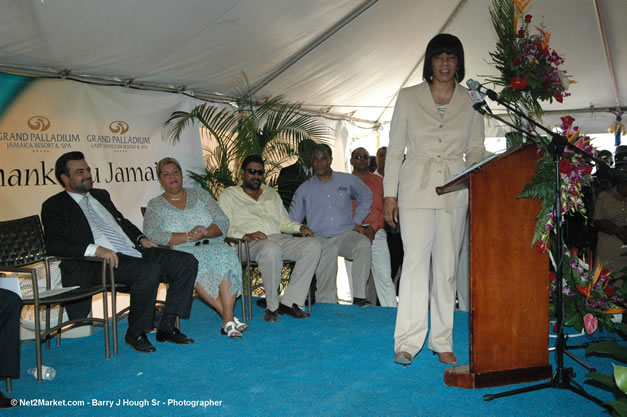 Palladium Hotels & Resorts - Groundbreaking of the 1600-Room Grand Palladium Lady Hamilton Resort & Spa and the Grand Palludium Jamaica Resort & Spa - Special Address: The Most Honorable Portia Simpson-Miller, O.N., M.P., Prime Minister of Jamaica - The Point, Lucea, Hanover, Saturday, November 11, 2006 @ 2:00 pm - Negril Travel Guide, Negril Jamaica WI - http://www.negriltravelguide.com - info@negriltravelguide.com...!