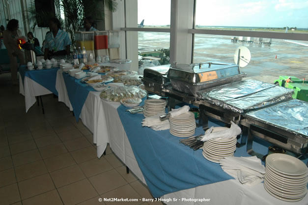 MBJ Airports Limited Welcomes WestJet Airlines - Inaugural Scheduled Service From Toronto Pearsons International Airport - Monday, December 10, 2007 - Sangster International Airport - MBJ Airports Limited, Montego Bay, Jamaica W.I. - Photographs by Net2Market.com - Barry J. Hough Sr, Photographer - Negril Travel Guide, Negril Jamaica WI - http://www.negriltravelguide.com - info@negriltravelguide.com...!