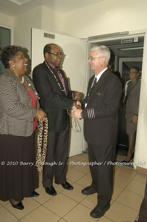 US Airways Inaugurtes New Service from Phoenix Sky Harbor International Airport to Sangster International Airport, Friday, December 18, 2009, Sangster International Airport, Montego Bay, St. James, Jamaica W.I. - Photographs by Net2Market.com - Barry J. Hough Sr, Photographer/Photojournalist - The Negril Travel Guide - Negril's and Jamaica's Number One Concert Photography Web Site with over 40,000 Jamaican Concert photographs Published -  Negril Travel Guide, Negril Jamaica WI - http://www.negriltravelguide.com - info@negriltravelguide.com...!