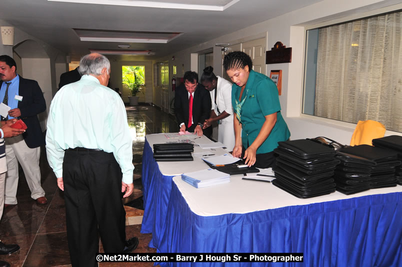 MBJ Airports Limited Welcomes Participants for 2008 ACI [Airports Council International] Airport Operations Seminar @ The Iberostar Hotel - Wednesday - Saturday, October 23 - 25, 2008 - MBJ Airports Limited, Montego Bay, St James, Jamaica - Photographs by Net2Market.com - Barry J. Hough Sr. Photojournalist/Photograper - Photographs taken with a Nikon D300 - Negril Travel Guide, Negril Jamaica WI - http://www.negriltravelguide.com - info@negriltravelguide.com...!