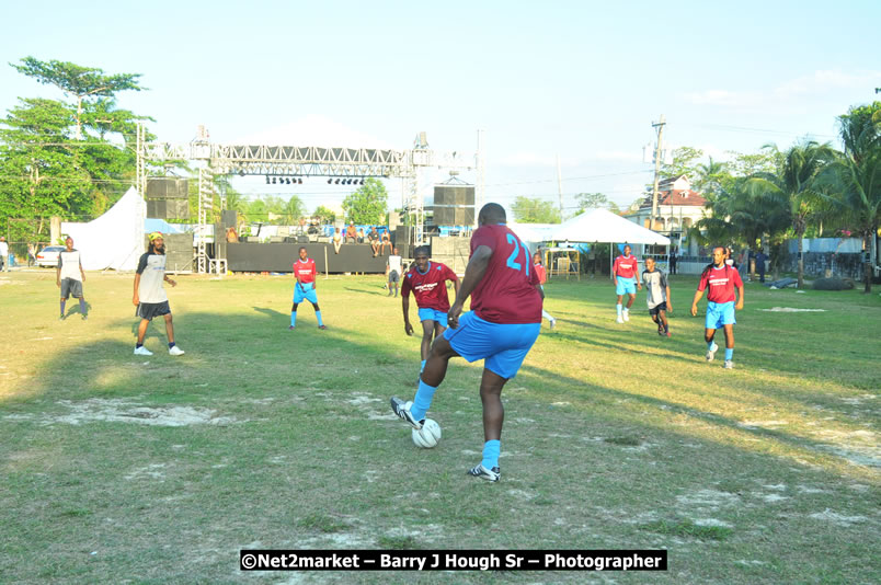 Marley Magic Traffic Jam - Celebrity Football @ Spring Break - Saturday, March 21, 2009 - Also Featuring: Kelley, Capleton, Junior Reid, Spragga Benz, Wayne Marshall, Munga, Romaine Virgo,Embee, Bango Herman, Flava K, Whisky Baggio, Andrew and Wadda Blood, Black Am I, Packa, Venue at Waz Beach, Norman Manley Boulevard, Negril Westmoreland, Jamaica - Saturday, March 21, 2009 - Photographs by Net2Market.com - Barry J. Hough Sr, Photographer/Photojournalist - Negril Travel Guide, Negril Jamaica WI - http://www.negriltravelguide.com - info@negriltravelguide.com...!