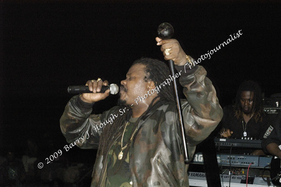  Luciano "Live in Concert" Negril Escape Resort & Spa, Openning Acts: Justice Merchant, and Timmi Burrell, Backing Band: JAH Messenjah, One Love Reggae Summer Series, West End, Negril, Westmoreland, Jamaica W.I. - Tuesday, August 11, 2009 - Photographs by Barry J. Hough Sr. Photojournalist/Photograper - Photographs taken with a Nikon D70, D100, or D300 - Negril Travel Guide, Negril Jamaica WI - http://www.negriltravelguide.com - info@negriltravelguide.com...!