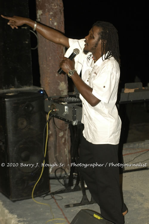 Chaka Demus & Pliers - Live In Concert @ Negril Escape Resort and Spa, December 8, 2009, One Love Drive, West End, Negril, Westmoreland, Jamaica W.I. - Photographs by Net2Market.com - Barry J. Hough Sr, Photographer/Photojournalist - Negril Travel Guide, Negril Jamaica WI - http://www.negriltravelguide.com - info@negriltravelguide.com...!