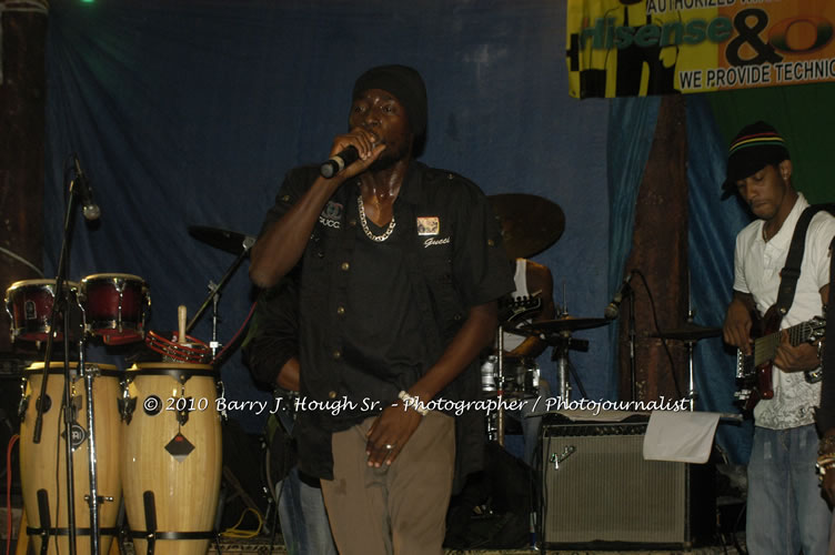 Etana - Live In Concert - One Love Reggae Concert Series 09/10 @ Negril Escape Resort and Spa, December 22, 2009, One Love Drive, West End, Negril, Westmoreland, Jamaica W.I. - Photographs by Net2Market.com - Barry J. Hough Sr, Photographer/Photojournalist - Negril Travel Guide, Negril Jamaica WI - http://www.negriltravelguide.com - info@negriltravelguide.com...!