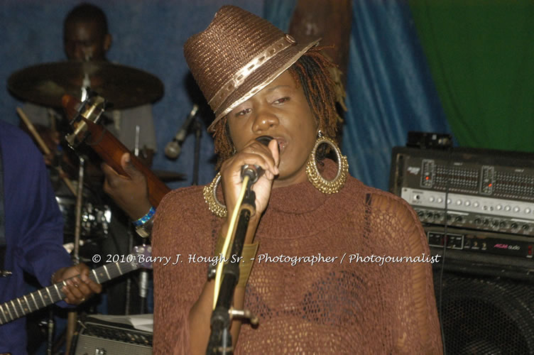 Etana - Live In Concert - One Love Reggae Concert Series 09/10 @ Negril Escape Resort and Spa, December 22, 2009, One Love Drive, West End, Negril, Westmoreland, Jamaica W.I. - Photographs by Net2Market.com - Barry J. Hough Sr, Photographer/Photojournalist - Negril Travel Guide, Negril Jamaica WI - http://www.negriltravelguide.com - info@negriltravelguide.com...!