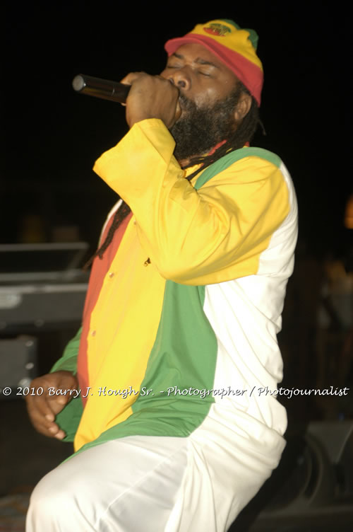 Freddy McGregor - Live In Concert @ Negril Escape Resort and Spa, One Love Drive, West End, Negril, Westmoreland, Jamaica W.I. - Photographs by Net2Market.com - Barry J. Hough Sr, Photographer/Photojournalist - Negril Travel Guide, Negril Jamaica WI - http://www.negriltravelguide.com - info@negriltravelguide.com...!