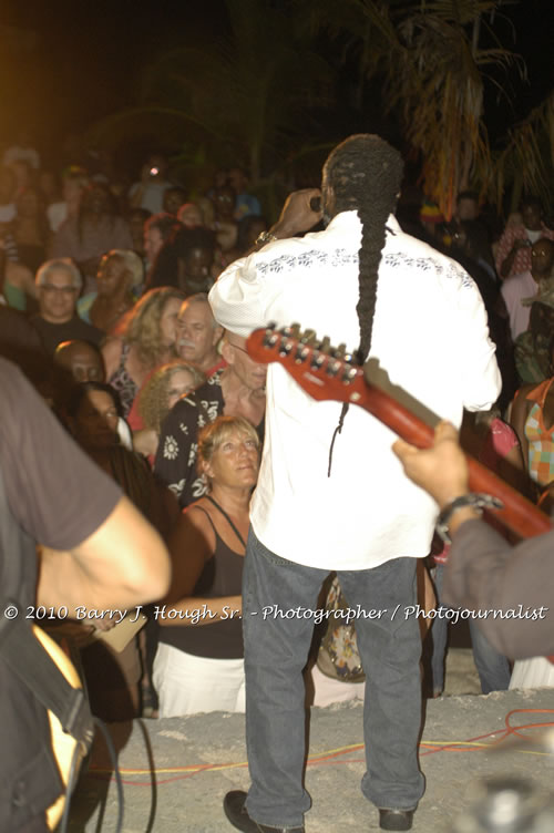 Freddy McGregor - Live In Concert @ Negril Escape Resort and Spa, One Love Drive, West End, Negril, Westmoreland, Jamaica W.I. - Photographs by Net2Market.com - Barry J. Hough Sr, Photographer/Photojournalist - Negril Travel Guide, Negril Jamaica WI - http://www.negriltravelguide.com - info@negriltravelguide.com...!