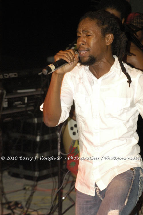 JAH Cure - Live In Concert @ Negril Escape Resort and Spa, December 15, 2009, One Love Drive, West End, Negril, Westmoreland, Jamaica W.I. - Photographs by Net2Market.com - Barry J. Hough Sr, Photographer/Photojournalist - Negril Travel Guide, Negril Jamaica WI - http://www.negriltravelguide.com - info@negriltravelguide.com...!