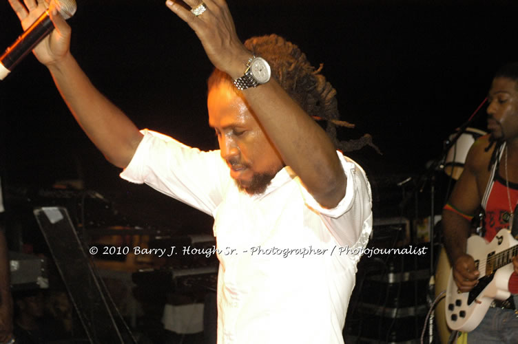 JAH Cure - Live In Concert @ Negril Escape Resort and Spa, December 15, 2009, One Love Drive, West End, Negril, Westmoreland, Jamaica W.I. - Photographs by Net2Market.com - Barry J. Hough Sr, Photographer/Photojournalist - Negril Travel Guide, Negril Jamaica WI - http://www.negriltravelguide.com - info@negriltravelguide.com...!