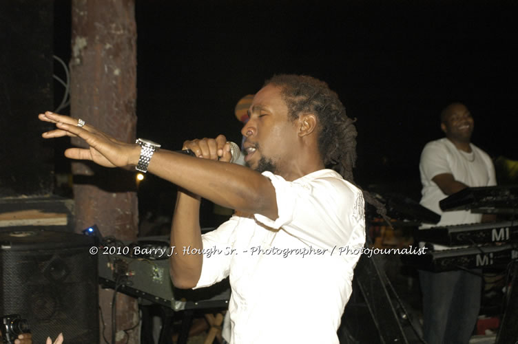 JAH Cure - Live In Concert @ Negril Escape Resort and Spa, December 15, 2009, One Love Drive, West End, Negril, Westmoreland, Jamaica W.I. - Photographs by Net2Market.com - Barry J. Hough Sr, Photographer/Photojournalist - Negril Travel Guide, Negril Jamaica WI - http://www.negriltravelguide.com - info@negriltravelguide.com...!