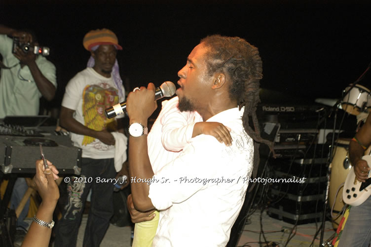 JAH Cure - Live In Concert @ Negril Escape Resort and Spa, December 15, 2009, One Love Drive, West End, Negril, Westmoreland, Jamaica W.I. - Photographs by Net2Market.com - Barry J. Hough Sr, Photographer/Photojournalist - Negril Travel Guide, Negril Jamaica WI - http://www.negriltravelguide.com - info@negriltravelguide.com...!