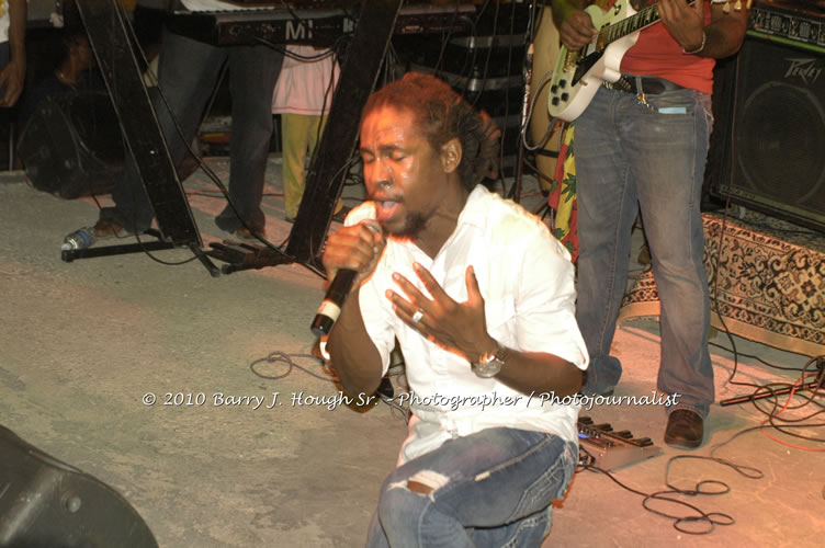 JAH Cure - Live In Concert @ Negril Escape Resort and Spa, December 15, 2009, One Love Drive, West End, Negril, Westmoreland, Jamaica W.I. - Photographs by Net2Market.com - Barry J. Hough Sr, Photographer/Photojournalist - Negril Travel Guide, Negril Jamaica WI - http://www.negriltravelguide.com - info@negriltravelguide.com...!