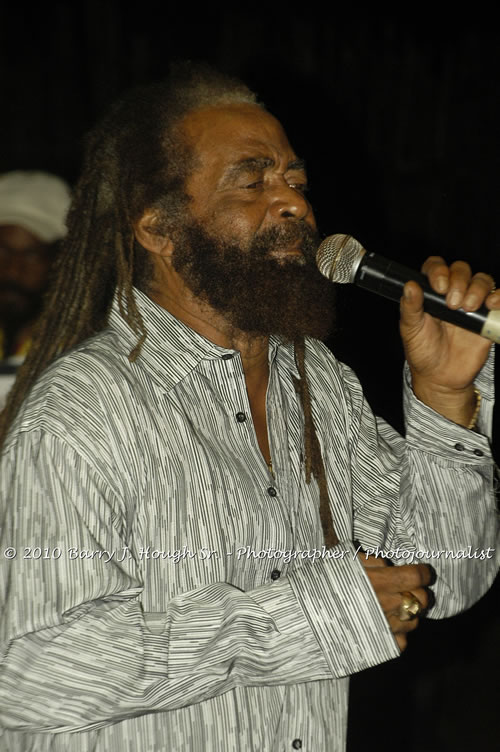 John Holt - Live in Concert - Also featuring Uprising Bank, plus DJ Gemini @ One Love Reggae Concerts Series 09/10 @ Negril Escape Resort & Spa, February 9, 2010, One Love Drive, West End, Negril, Westmoreland, Jamaica W.I. - Photographs by Net2Market.com - Barry J. Hough Sr, Photographer/Photojournalist - The Negril Travel Guide - Negril's and Jamaica's Number One Concert Photography Web Site with over 40,000 Jamaican Concert photographs Published -  Negril Travel Guide, Negril Jamaica WI - http://www.negriltravelguide.com - info@negriltravelguide.com...!