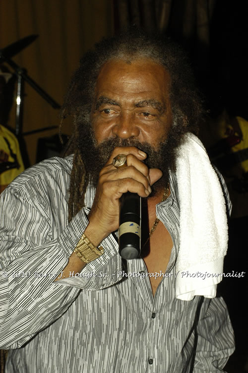 John Holt - Live in Concert - Also featuring Uprising Bank, plus DJ Gemini @ One Love Reggae Concerts Series 09/10 @ Negril Escape Resort & Spa, February 9, 2010, One Love Drive, West End, Negril, Westmoreland, Jamaica W.I. - Photographs by Net2Market.com - Barry J. Hough Sr, Photographer/Photojournalist - The Negril Travel Guide - Negril's and Jamaica's Number One Concert Photography Web Site with over 40,000 Jamaican Concert photographs Published -  Negril Travel Guide, Negril Jamaica WI - http://www.negriltravelguide.com - info@negriltravelguide.com...!