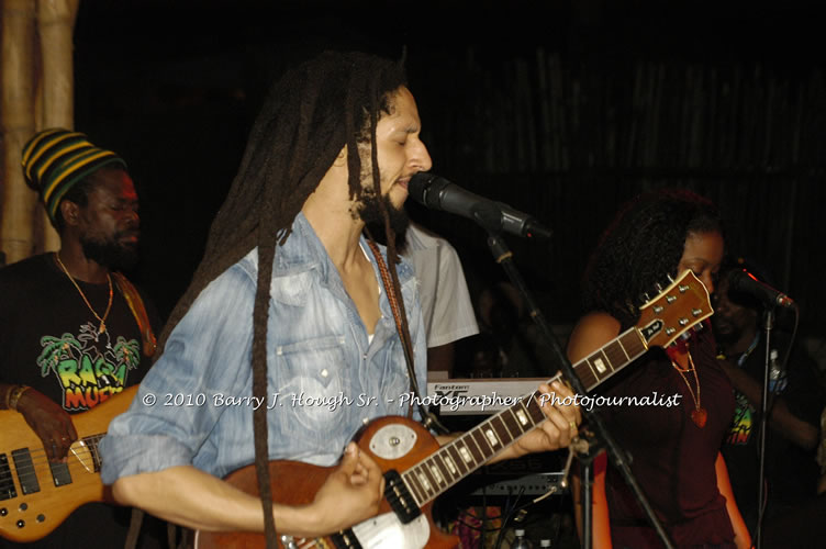 Julian Marley - Grammy Nominee & Son of the Legend Bob Marley - Live in Concert - Also featuring Ras Noble, Power Drill, Iron Head, & Robin Banks - Backing Band Roots Warrior, plus DJ Gemini @ One Love Reggae Concerts Series 09/10 @ Negril Escape Resort & Spa, February 2, 2010, One Love Drive, West End, Negril, Westmoreland, Jamaica W.I. - Photographs by Net2Market.com - Barry J. Hough Sr, Photographer/Photojournalist - The Negril Travel Guide - Negril's and Jamaica's Number One Concert Photography Web Site with over 40,000 Jamaican Concert photographs Published -  Negril Travel Guide, Negril Jamaica WI - http://www.negriltravelguide.com - info@negriltravelguide.com...!