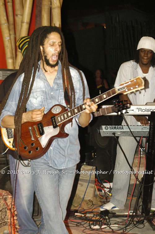 Julian Marley - Grammy Nominee & Son of the Legend Bob Marley - Live in Concert - Also featuring Ras Noble, Power Drill, Iron Head, & Robin Banks - Backing Band Roots Warrior, plus DJ Gemini @ One Love Reggae Concerts Series 09/10 @ Negril Escape Resort & Spa, February 2, 2010, One Love Drive, West End, Negril, Westmoreland, Jamaica W.I. - Photographs by Net2Market.com - Barry J. Hough Sr, Photographer/Photojournalist - The Negril Travel Guide - Negril's and Jamaica's Number One Concert Photography Web Site with over 40,000 Jamaican Concert photographs Published -  Negril Travel Guide, Negril Jamaica WI - http://www.negriltravelguide.com - info@negriltravelguide.com...!