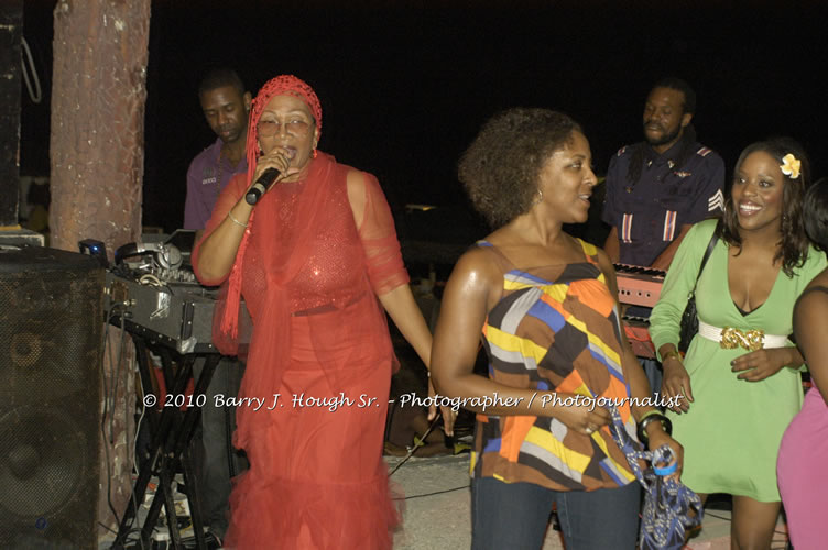 Marcia Griffiths & Edge Michael - Live In Concert - One Love Reggae Concert Series 09/10 @ Negril Escape Resort and Spa, December 29, 2009, One Love Drive, West End, Negril, Westmoreland, Jamaica W.I. - Photographs by Net2Market.com - Barry J. Hough Sr, Photographer/Photojournalist - Negril Travel Guide, Negril Jamaica WI - http://www.negriltravelguide.com - info@negriltravelguide.com...!