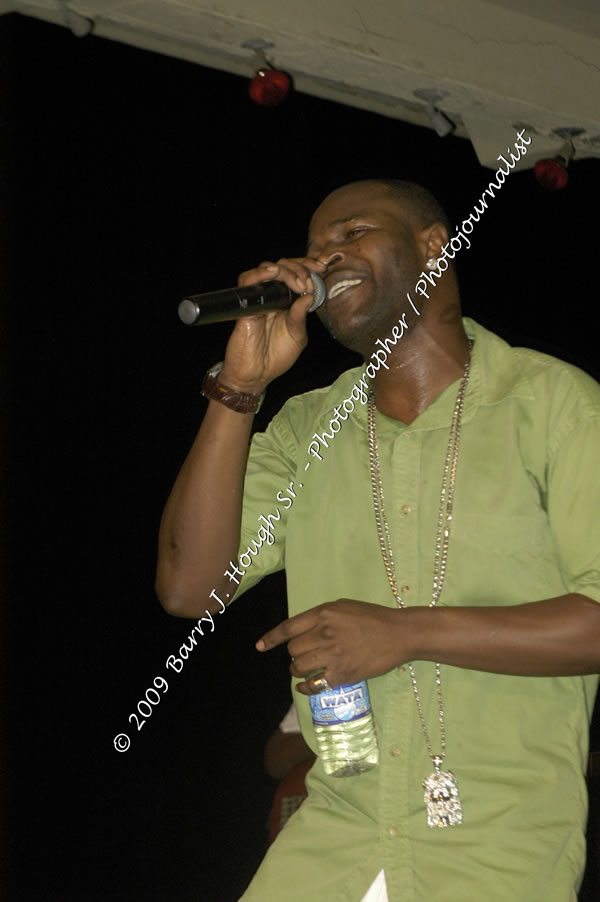  Sanchez - Live in Concert - at the One Love Reggae Concert Series 09/10 @ Negril Escape Resort & Spa - Also Featuring: Timmi Burrell and Justice Merchant- Backing Band Roots Warrior - DJ Gemini - MC Oliver Cargill, Negril Escape Resort & Spa, One Love Drive, West End, Negril, Westmoreland, Jamaica W.I. - Tuesday, November 24, 2009 - Photographs by Net2Market.com - Barry J. Hough Sr, Photographer / Photojournalist - Photos taken with a Nikon D70, D100, or D300 - Negril Travel Guide, Negril Jamaica WI - http://www.negriltravelguide.com - info@negriltravelguide.com...!