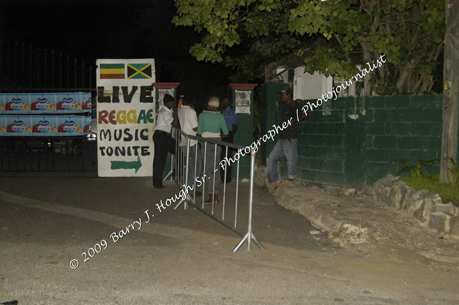  Tarrus Riley - Live in Concert - at the One Love Reggae Concert Series 09/10 @ Negril Escape Resort & Spa - Also Featuring: Mistic Bowie, Monday Justice, Cash, Dean Frazier - DJ Gemini - MC Oliver Cargill, Negril Escape Resort & Spa, One Love Drive, West End, Negril, Westmoreland, Jamaica W.I. - Tuesday, November 17, 2009 - Photographs by Net2Market.com - Barry J. Hough Sr, Photographer / Photojournalist - Photos taken with a Nikon D70, D100, or D300 - Negril Travel Guide, Negril Jamaica WI - http://www.negriltravelguide.com - info@negriltravelguide.com...!