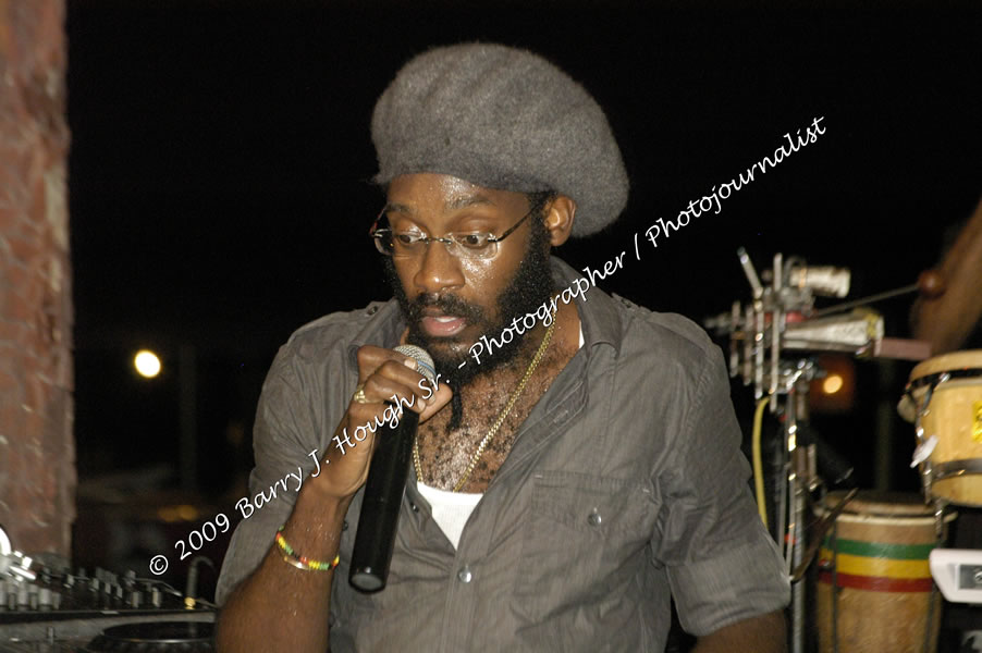  Tarrus Riley - Live in Concert - at the One Love Reggae Concert Series 09/10 @ Negril Escape Resort & Spa - Also Featuring: Mistic Bowie, Monday Justice, Cash, Dean Frazier - DJ Gemini - MC Oliver Cargill, Negril Escape Resort & Spa, One Love Drive, West End, Negril, Westmoreland, Jamaica W.I. - Tuesday, November 17, 2009 - Photographs by Net2Market.com - Barry J. Hough Sr, Photographer / Photojournalist - Photos taken with a Nikon D70, D100, or D300 - Negril Travel Guide, Negril Jamaica WI - http://www.negriltravelguide.com - info@negriltravelguide.com...!