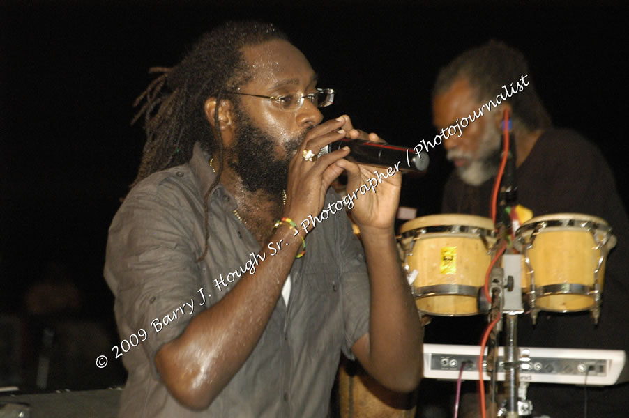  Tarrus Riley - Live in Concert - at the One Love Reggae Concert Series 09/10 @ Negril Escape Resort & Spa - Also Featuring: Mistic Bowie, Monday Justice, Cash, Dean Frazier - DJ Gemini - MC Oliver Cargill, Negril Escape Resort & Spa, One Love Drive, West End, Negril, Westmoreland, Jamaica W.I. - Tuesday, November 17, 2009 - Photographs by Net2Market.com - Barry J. Hough Sr, Photographer / Photojournalist - Photos taken with a Nikon D70, D100, or D300 - Negril Travel Guide, Negril Jamaica WI - http://www.negriltravelguide.com - info@negriltravelguide.com...!